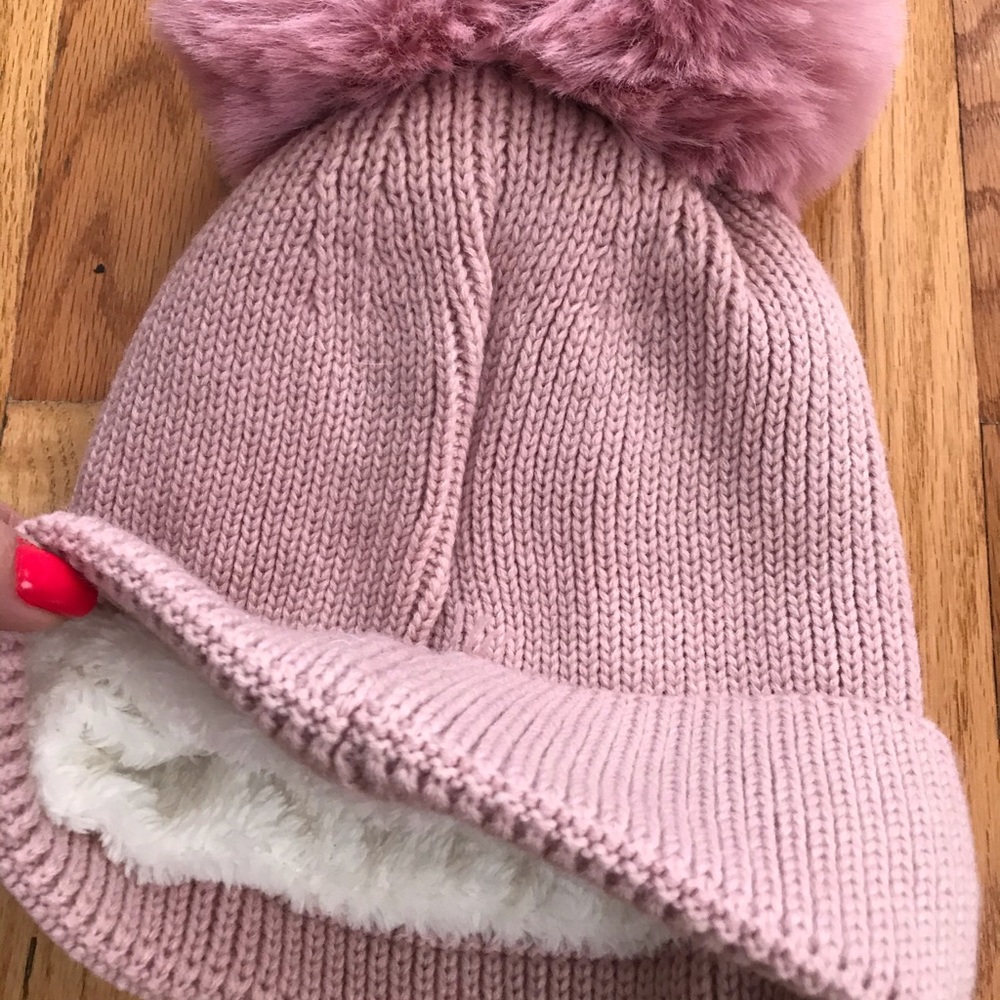 Pom Pom Beanie